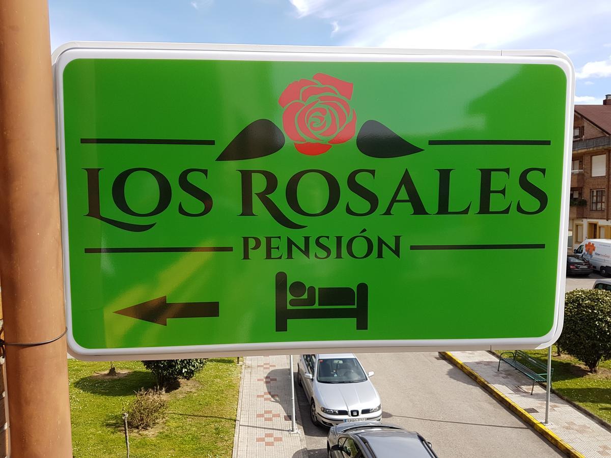 Los Rosales Saron Esterno foto